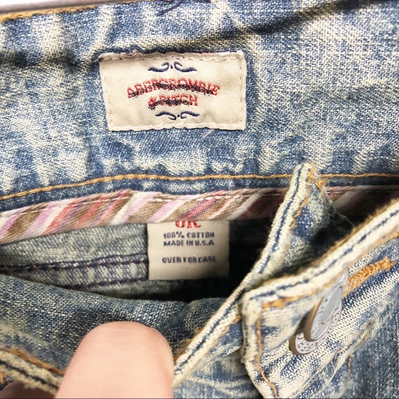 Abercrombie & Fitch Vintage Blast Cropped Jeans - Picture 4 of 8